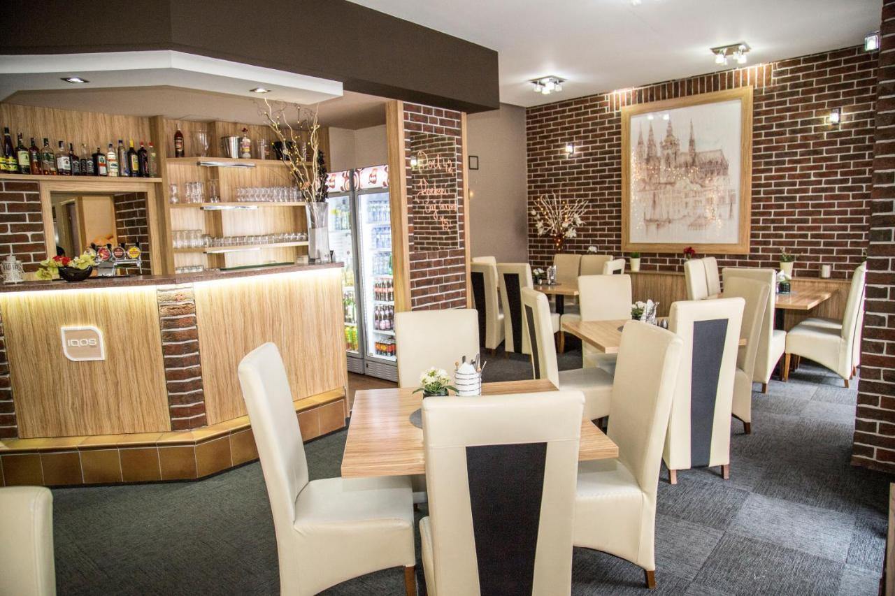 Hotel U Mesta Prahy Náchod Dış mekan fotoğraf