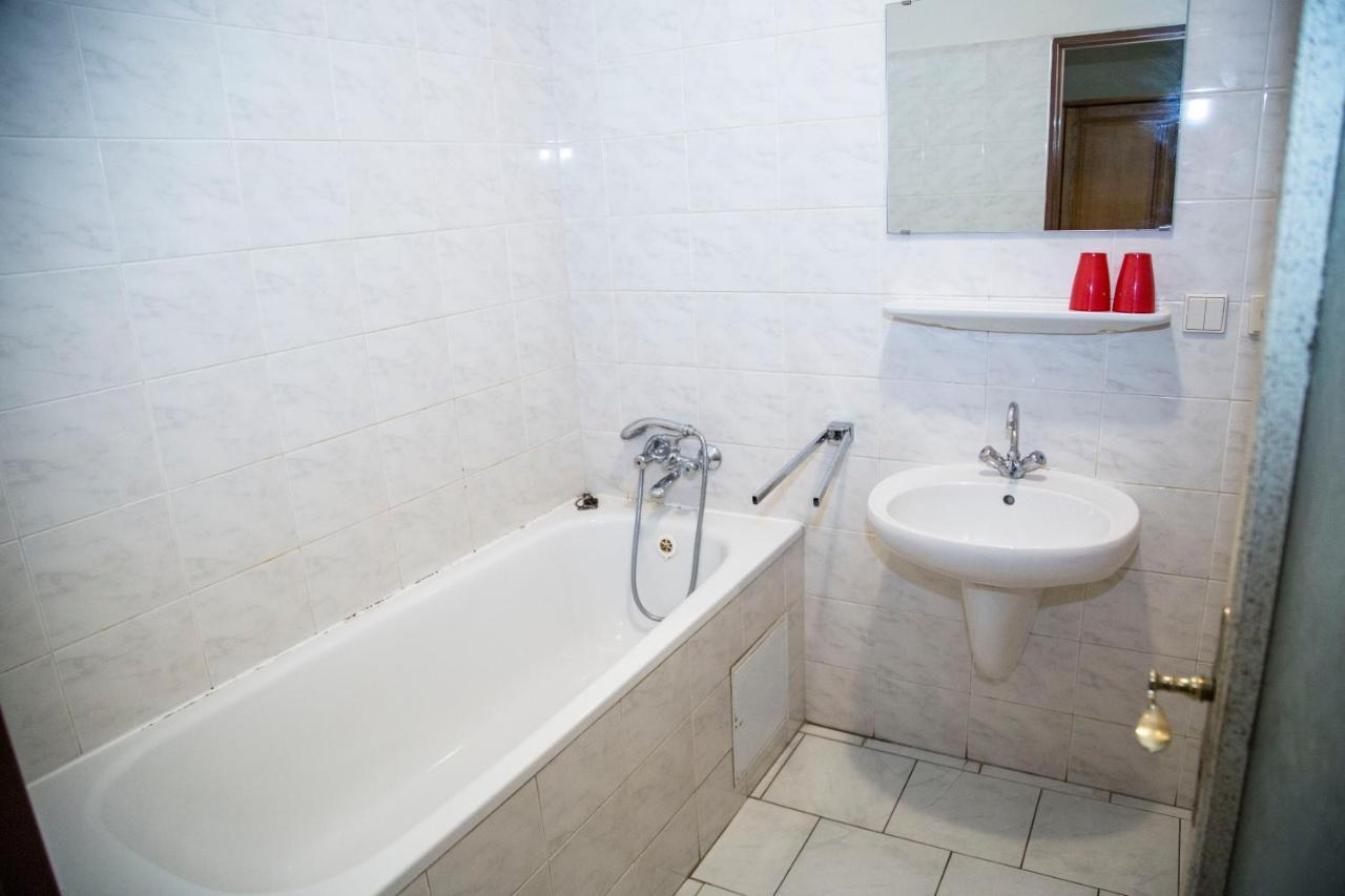 Hotel U Mesta Prahy Náchod Dış mekan fotoğraf